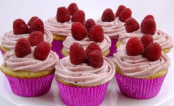 Raspberry Cup Cake