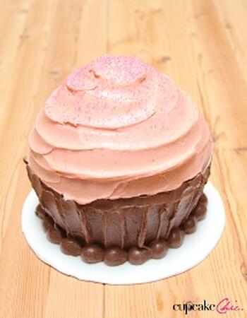 Large Othello Cup Cake - 12 Inch