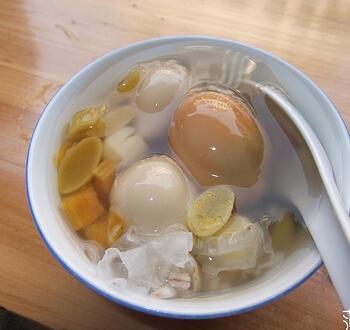 Ya Mu Nian Dumpling Soup 鸭母捻