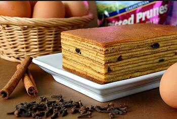 Traditional Kuih Lapis