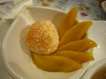 Mango with Mochi